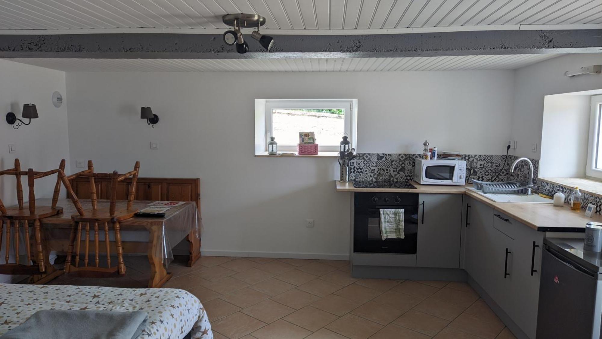 Studio A La Campagne Dans Corps De Ferme Renovee Chancey 部屋 写真